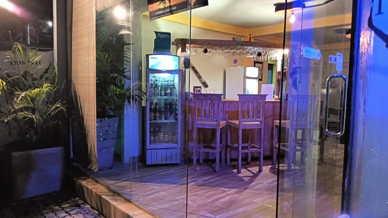 This Is It Airport Hotel And Restaurant Νεγκόμπο Εξωτερικό φωτογραφία