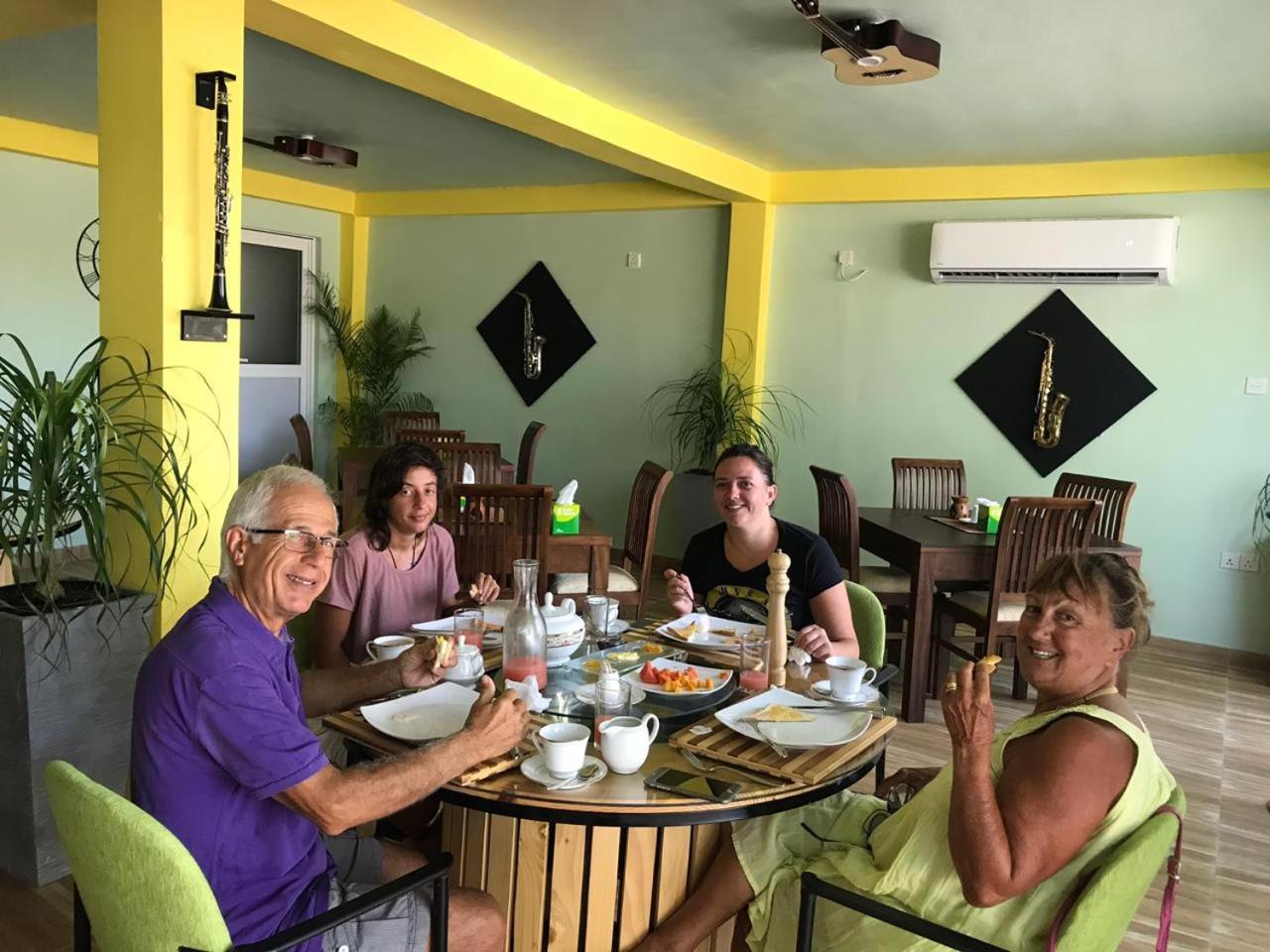 This Is It Airport Hotel And Restaurant Νεγκόμπο Εξωτερικό φωτογραφία